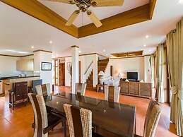 3 Bedroom Villa Beach Front Resort TG12