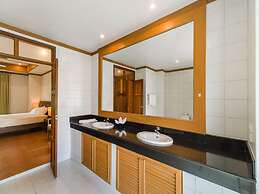 3 Bedroom Villa Beach Front Resort TG12