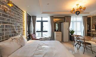 February Hotel The Signature Dongseongro