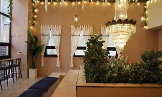 February Hotel The Signature Dongseongro