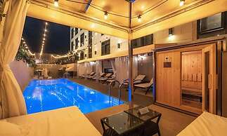 February Hotel The Signature Dongseongro