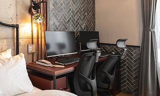 February Hotel The Signature Dongseongro