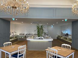 February Hotel The Signature Dongseongro