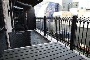 February Hotel The Signature Dongseongro