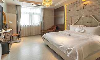 February Hotel The Signature Dongseongro