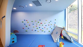 Midas Hotel & Resort