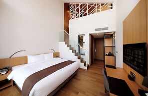 Midas Hotel & Resort