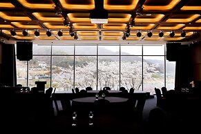 Midas Hotel & Resort