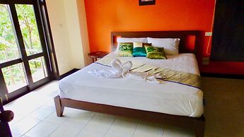 3 Bedroom Villa Beach Front Resort TG21