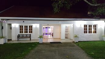 Tripper's Private Villa