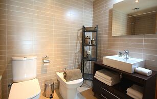 Mazi Apartments Downtown