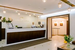 Diplomat hotel
