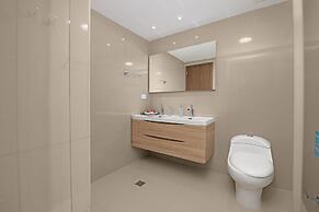 Penthouse Sea View 705A