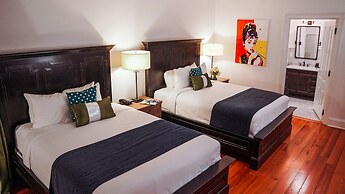 Royal Frenchmen Hotel and Bar