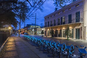 Royal Frenchmen Hotel and Bar