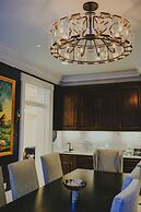 Royal Frenchmen Hotel and Bar