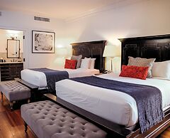 Royal Frenchmen Hotel and Bar