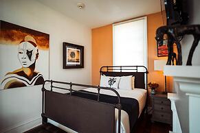 Royal Frenchmen Hotel and Bar