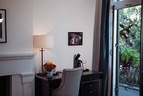 Royal Frenchmen Hotel and Bar