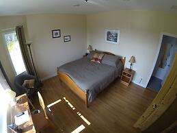 The Fiddle and The Sea B&B