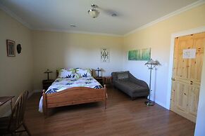 The Fiddle and The Sea B&B