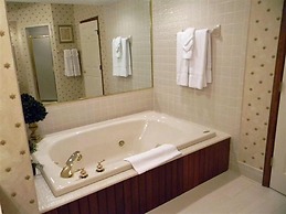 Chetola Premier Condominiums