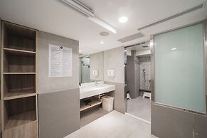 Single Inn Kaohsiung Station Hostel