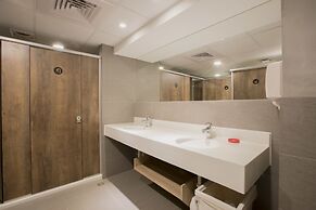 Single Inn Kaohsiung Station Hostel