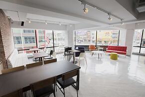 Single Inn Kaohsiung Station Hostel