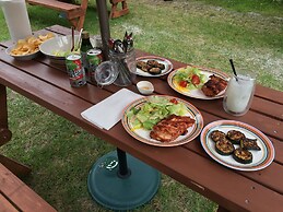 White Rose Inn