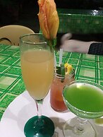 Emok's Guest House - Hostel