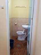 Emok's Guest House - Hostel