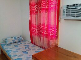 Emok's Guest House - Hostel