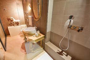 The Vincent Boutique Suites