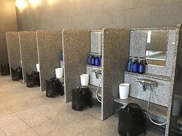 Nippon Seinenkan Hotel