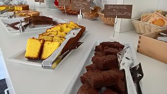 Hotel Houston Suites