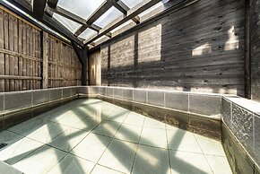 ETAVIA YUFUIN Kinrinko