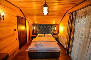 Inanlar Garden Hotel & Bungalow