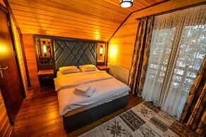 Inanlar Garden Hotel & Bungalow