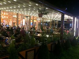 Inanlar Garden Hotel & Bungalow