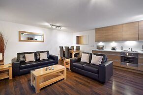 Skyline Plaza by Viridian Apartments