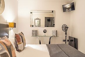 Strozzi Palace Suites by Mansley