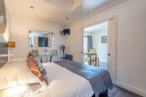 Strozzi Palace Suites by Mansley