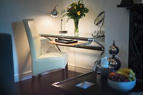 Strozzi Palace Suites by Mansley