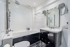 Strozzi Palace Suites by Mansley