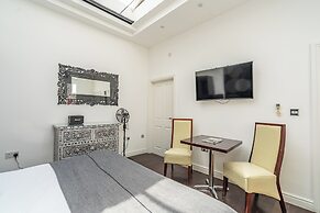 Strozzi Palace Suites by Mansley