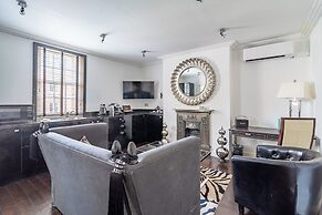 Strozzi Palace Suites by Mansley