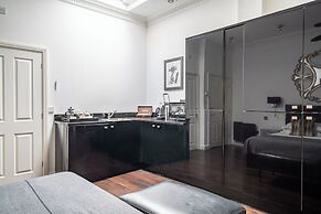 Strozzi Palace Suites by Mansley