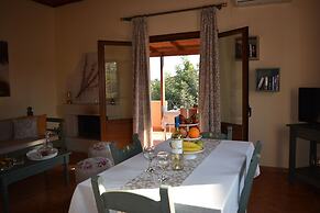 Elianthos Villa