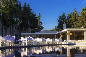 Liv Hotel By Bellazure